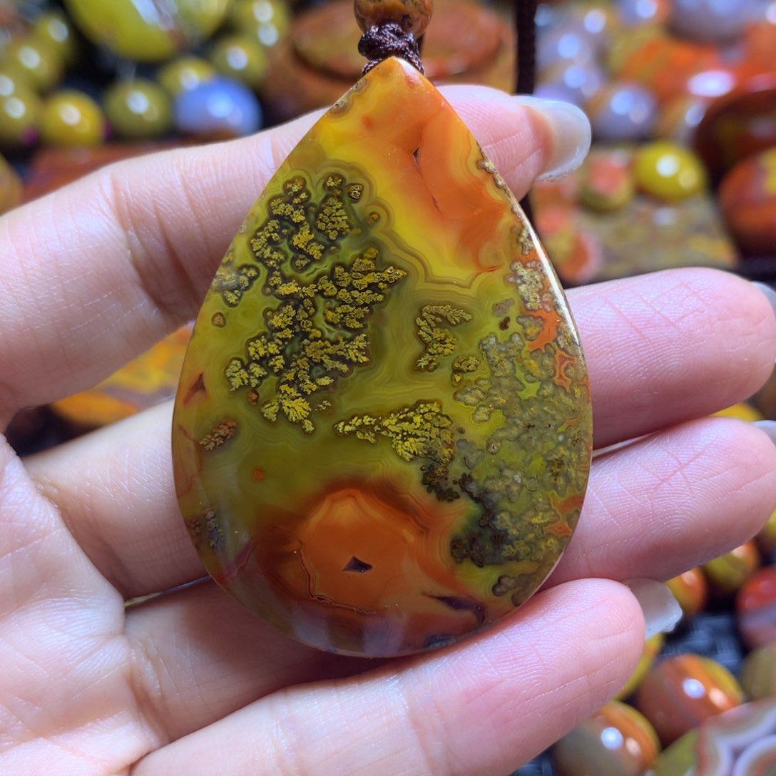 玛瑙/玉髓吊坠未镶嵌