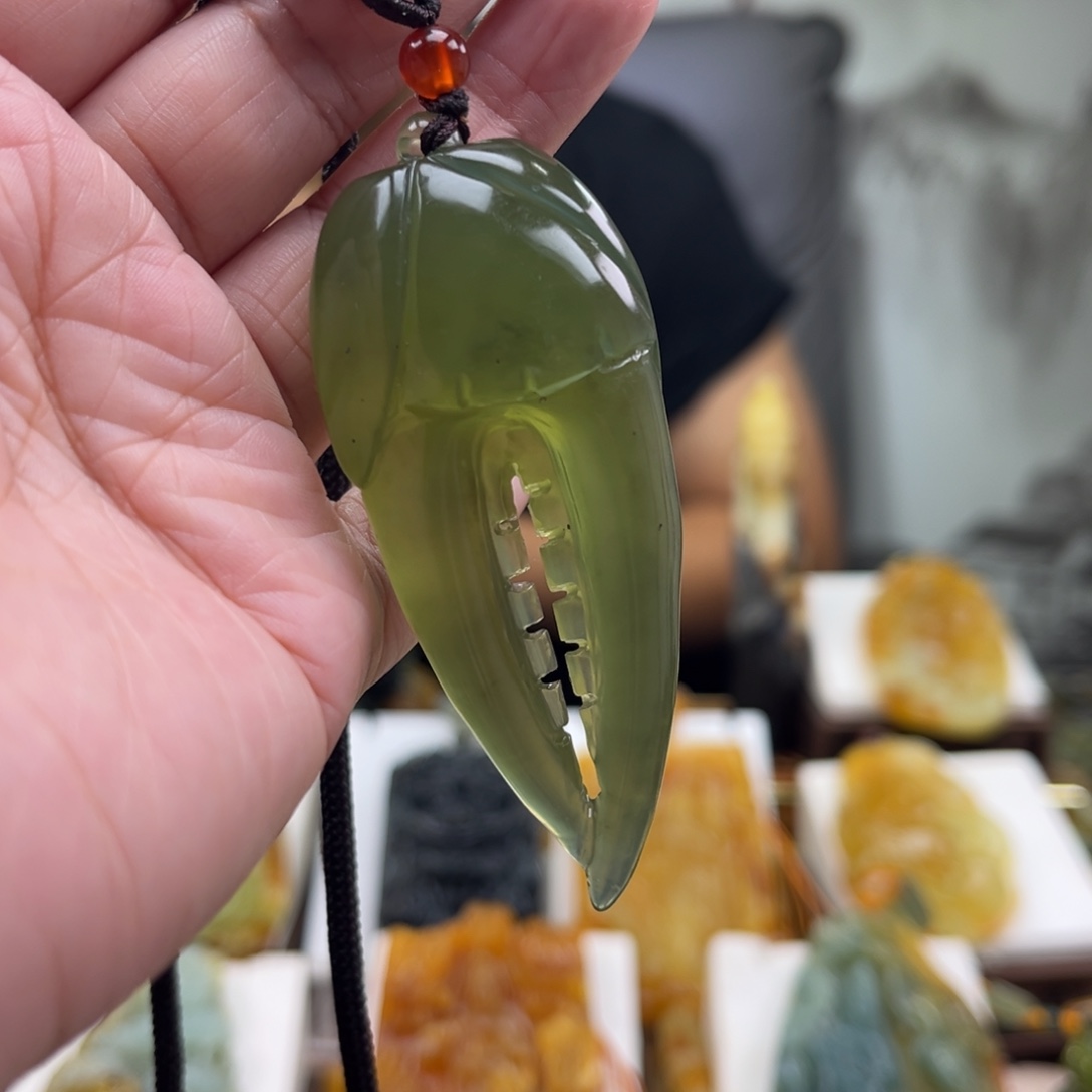 岫玉未镶嵌挂件挂件