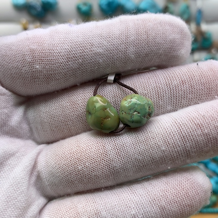 绿松石未镶嵌原矿