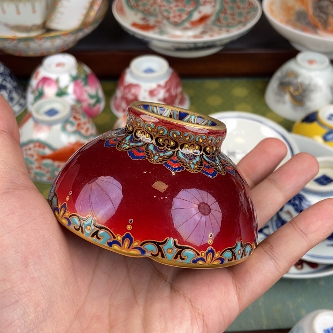 陶瓷的设计师是什么时候