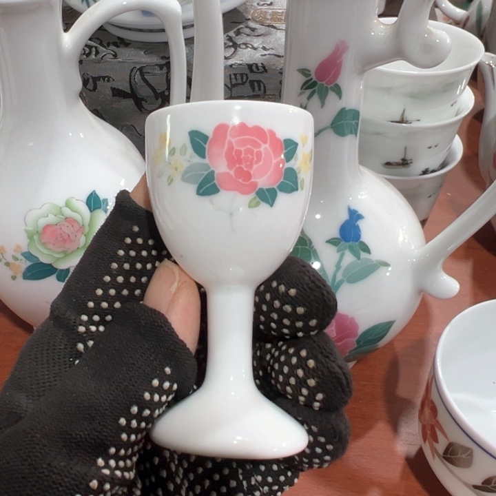 醴陵高温瓷釉下40毫升手绘