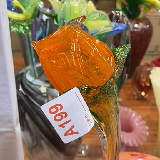 琉璃花瓶高45厘米宽6厘米