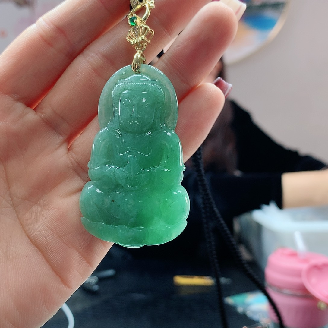 【闪购商品】翡翠吊坠(赠链)合金