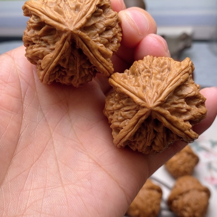 【闪购商品】文玩核桃把件四棱44