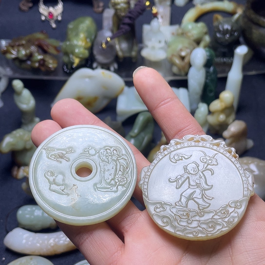 农***仓和田玉（糖玉）未镶嵌颈饰