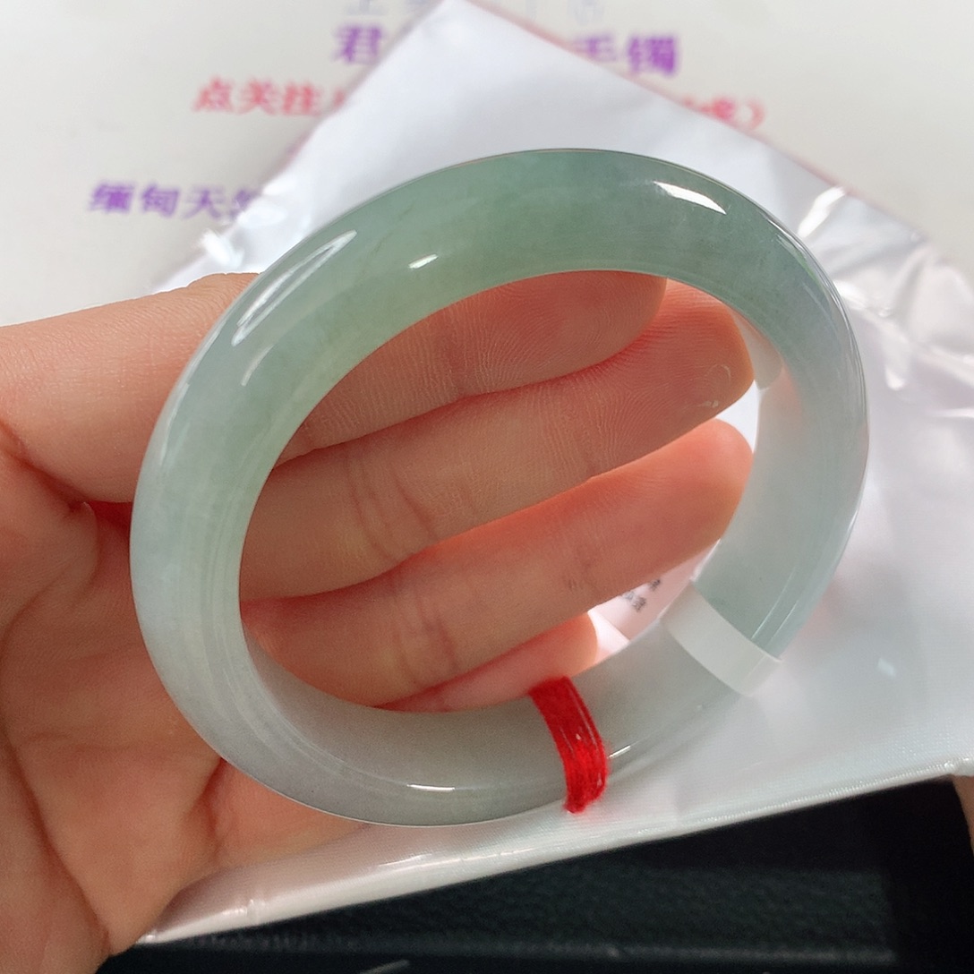 翡翠手镯未镶嵌 正圈①②⑧