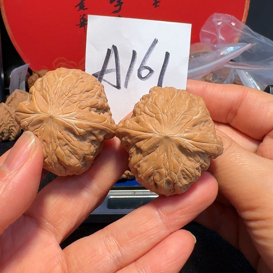 文玩核桃把件铁锺42