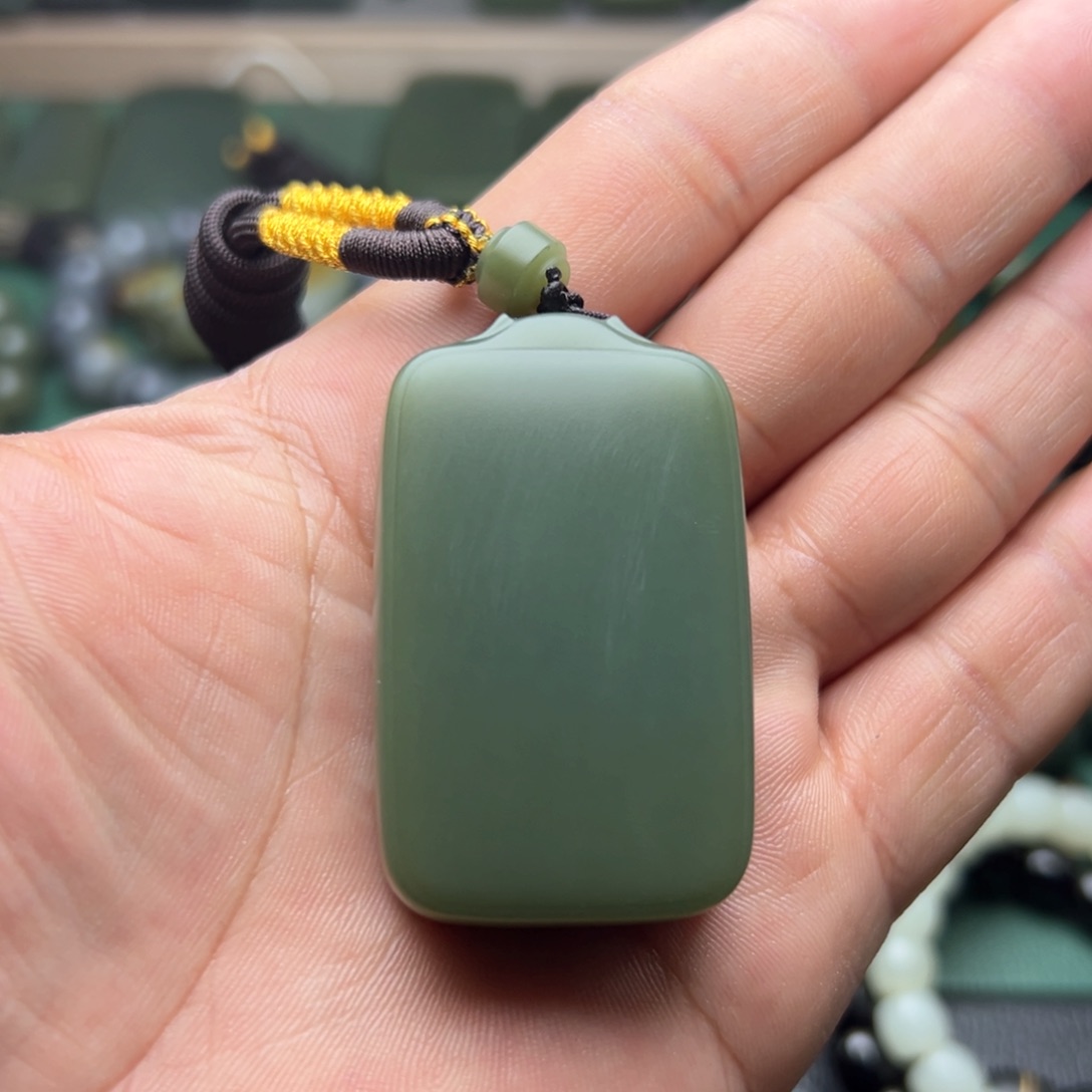 和田玉手链未镶嵌4000