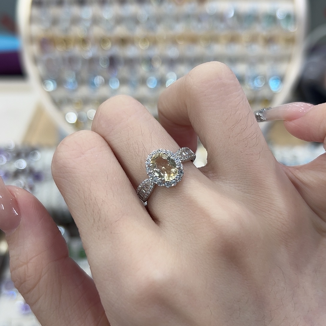 尼***娜黄晶银S925镶嵌戒指