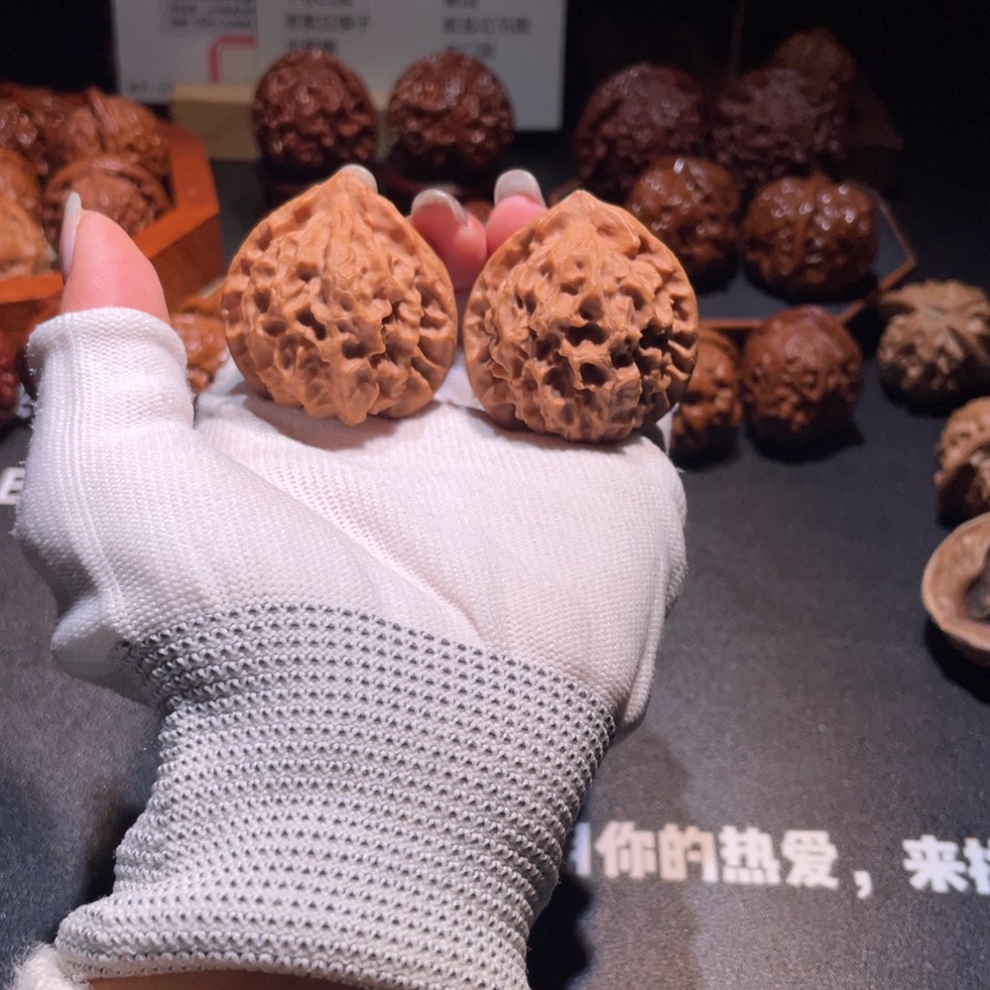 文玩核桃吊坠38.36龙鳞7739