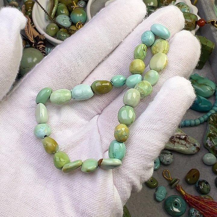 绿松石未镶嵌珠宝奇石