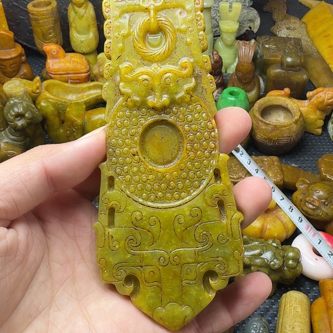 白玉菩提吊坠。。。