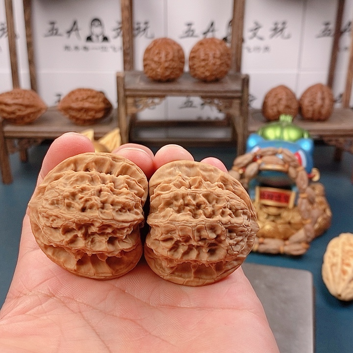 文玩核桃把件D147¥¥¥¥¥¥梨木台