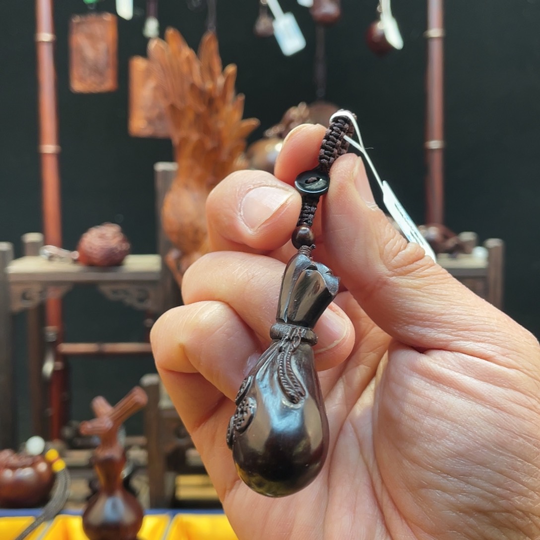 檀香紫檀（小叶紫檀）钱袋