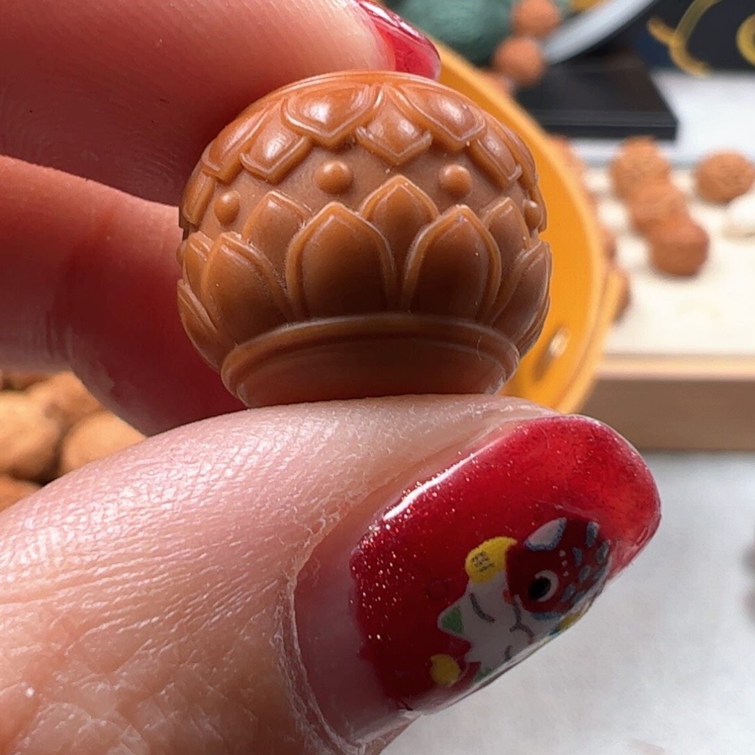 10号猴头雕刻莲花左右