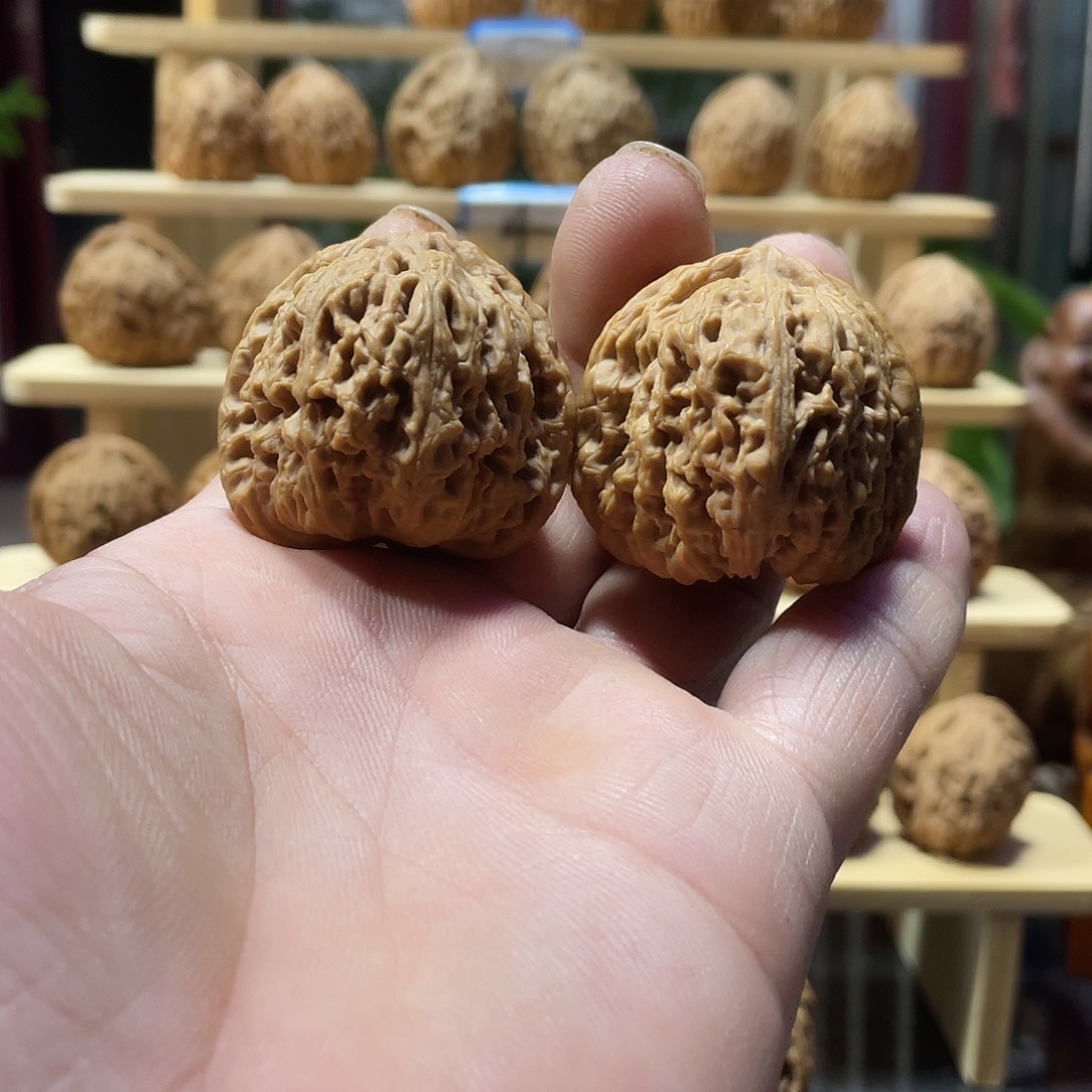 昕***尘文玩核桃吊坠文玩核桃南将石