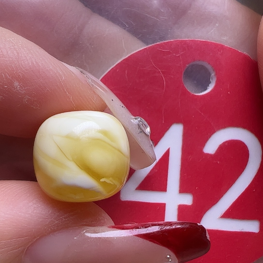 蜜蜡未镶嵌珠宝奇石微瑕11mm金瓷白老型