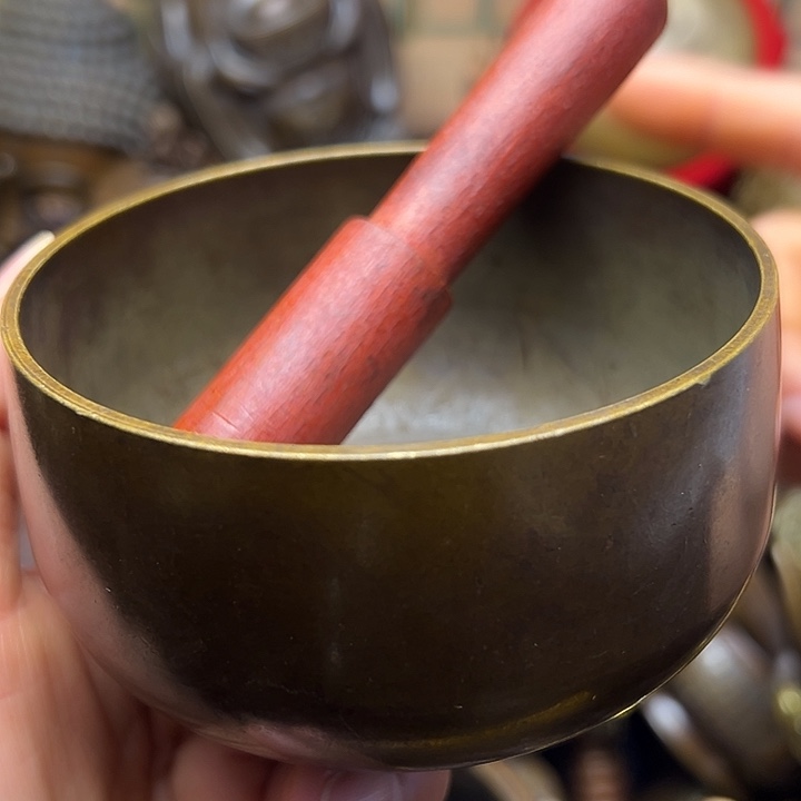 铜器摆件老王直播间