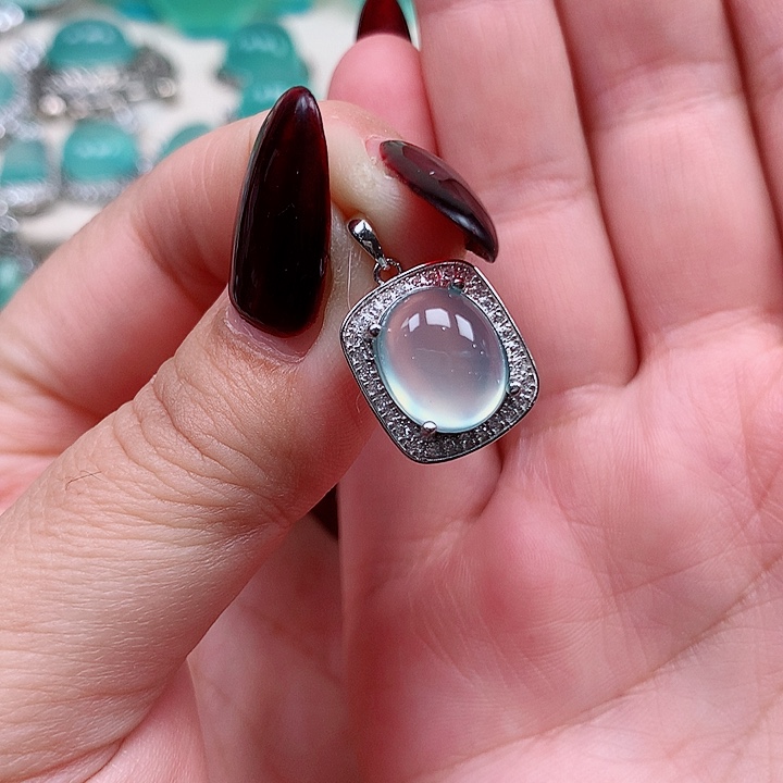 蛇纹石玉吊坠银S925镶嵌栖***散