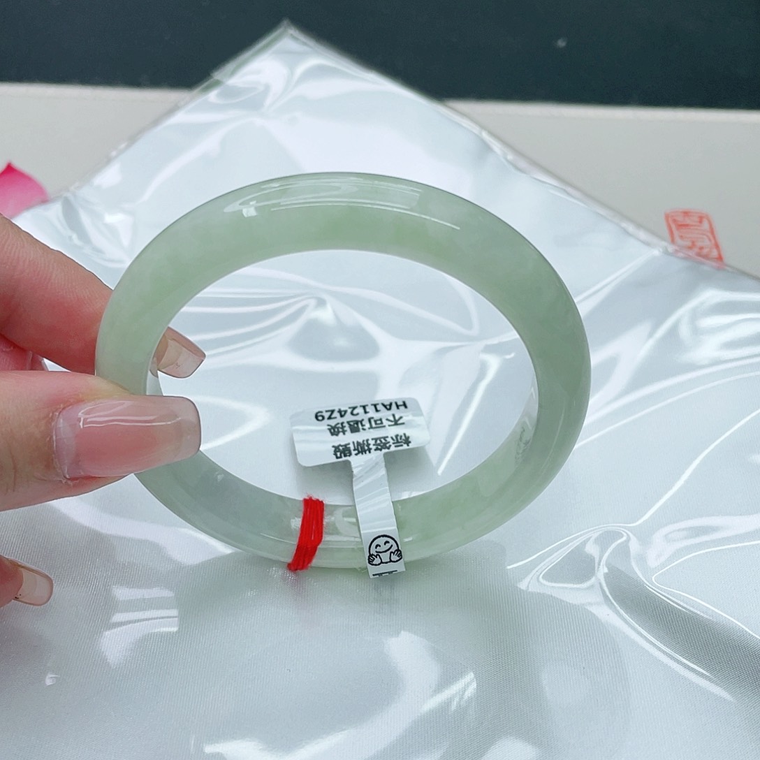 翡翠手镯未镶嵌正57.7