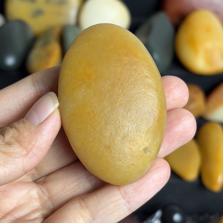 乌尔禾戈壁滩彩石