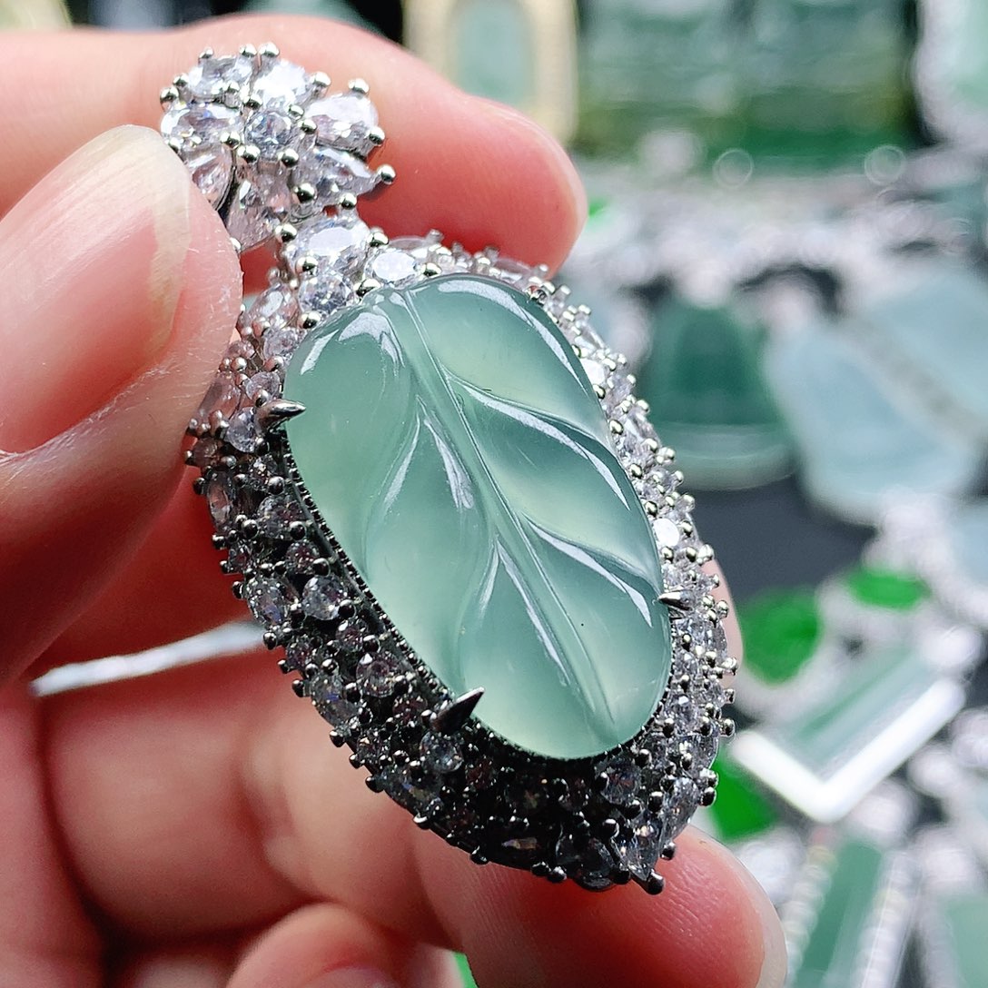 翡翠吊坠(不含链)未镶嵌