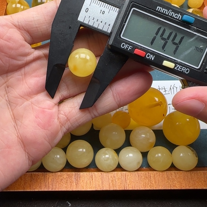 蜜蜡未镶嵌珠宝奇石天然42