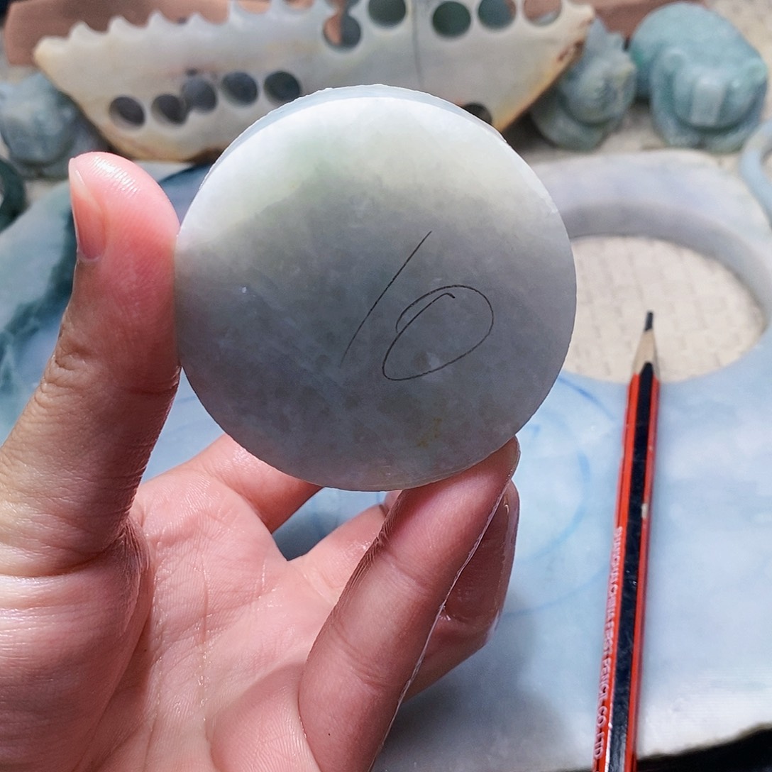 翡翠未镶嵌颈饰558