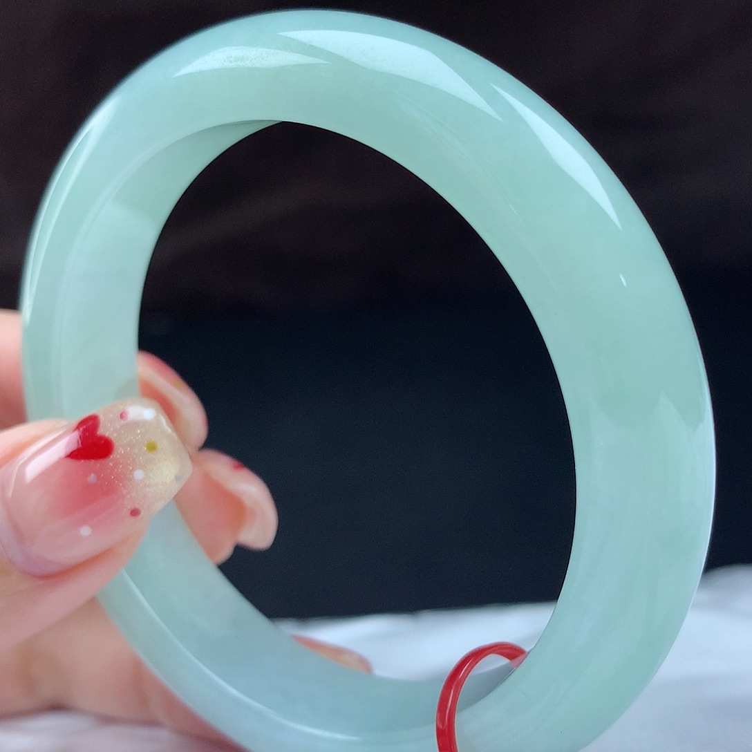 翡翠手镯未镶嵌66017，