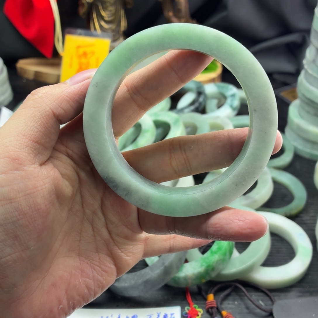 定制翡翠未镶嵌天然翡翠A货毛胚手镯定制