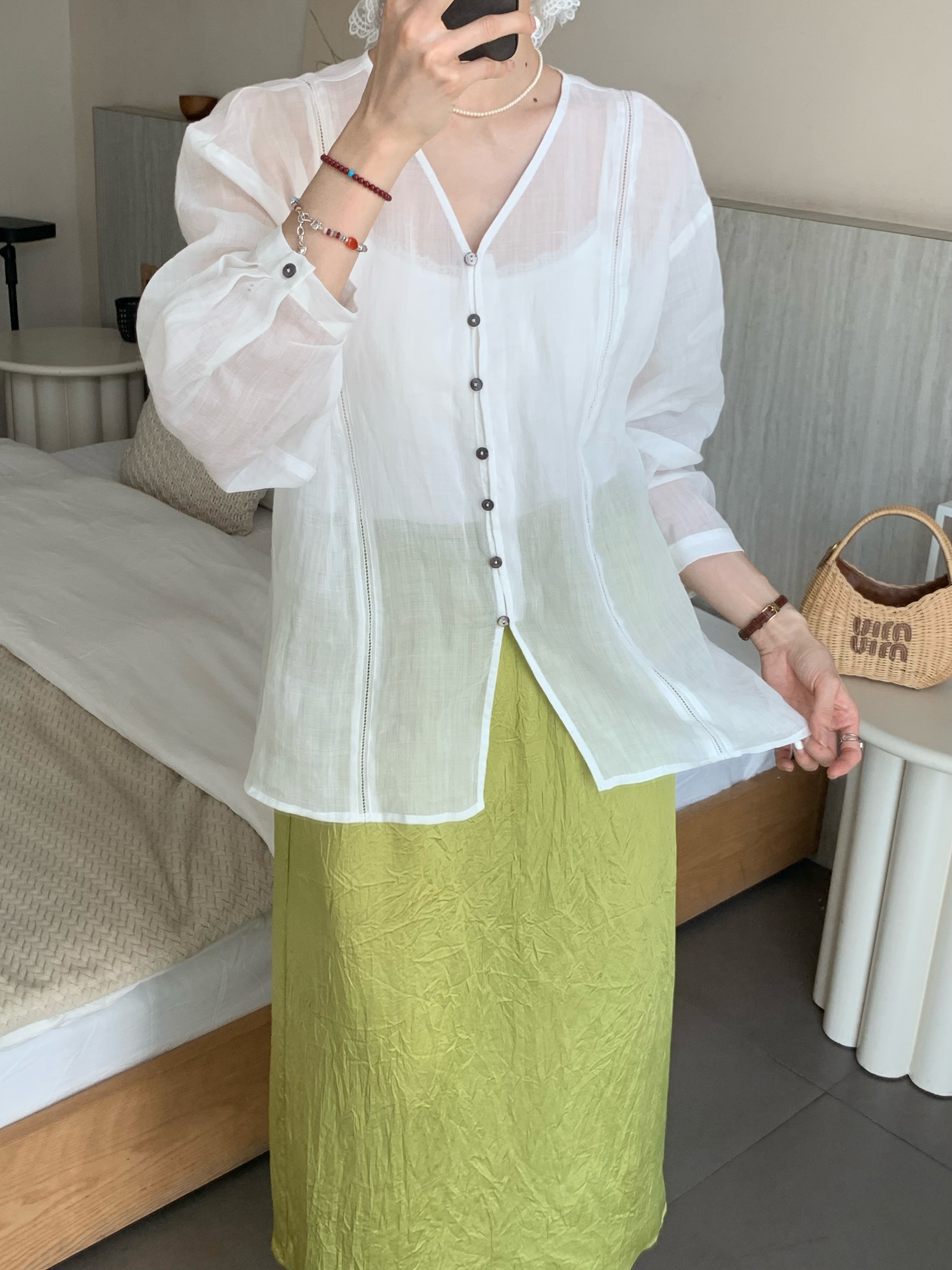 王姐专属-2025夏季新品镂空轻奢高级感衬衫【约她-8251】