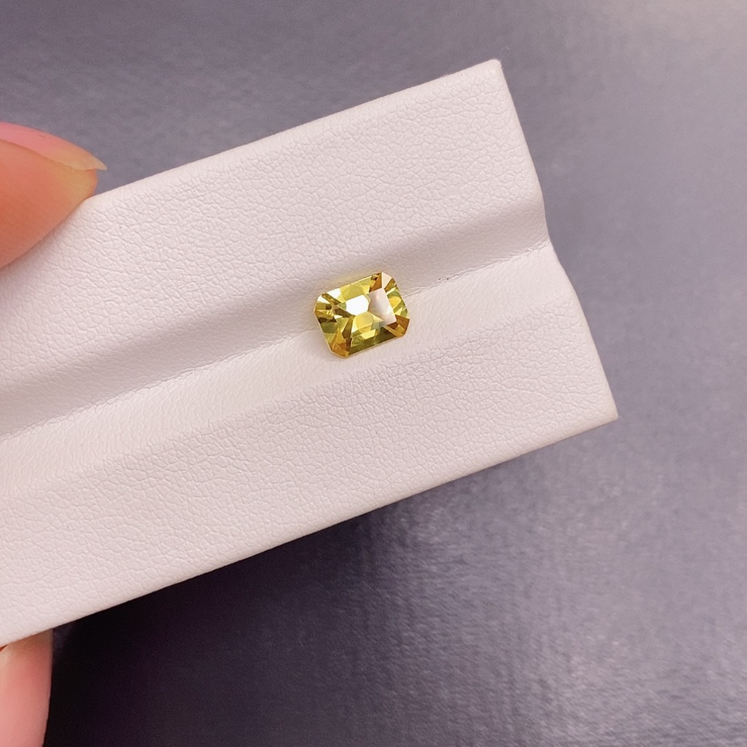 裸石蓝宝石1.275克拉