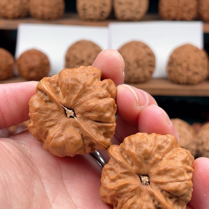 文玩核桃把件张*斌39蛙蛙精修