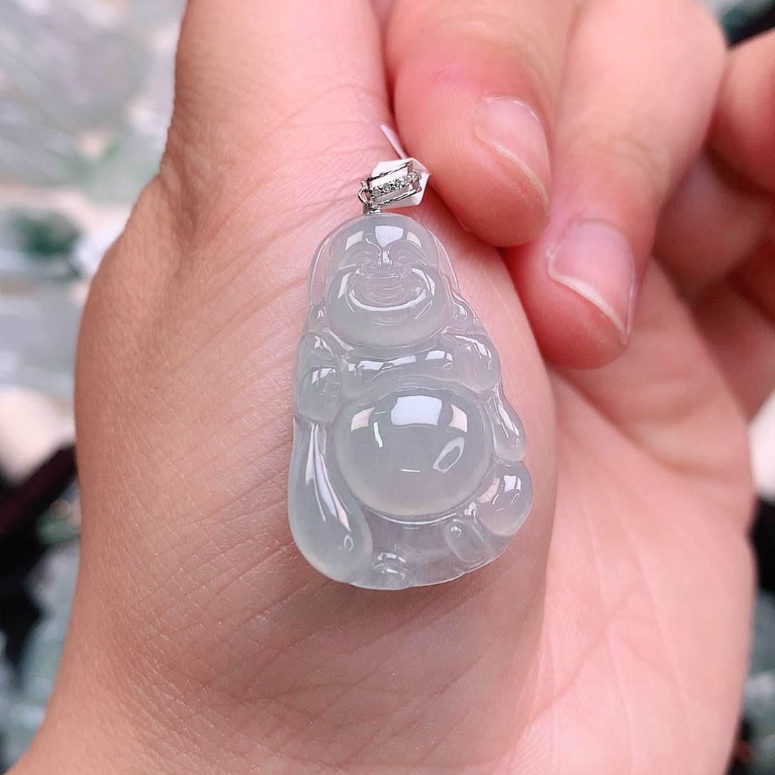 翡翠颈饰18K金镶嵌冰晴布袋佛