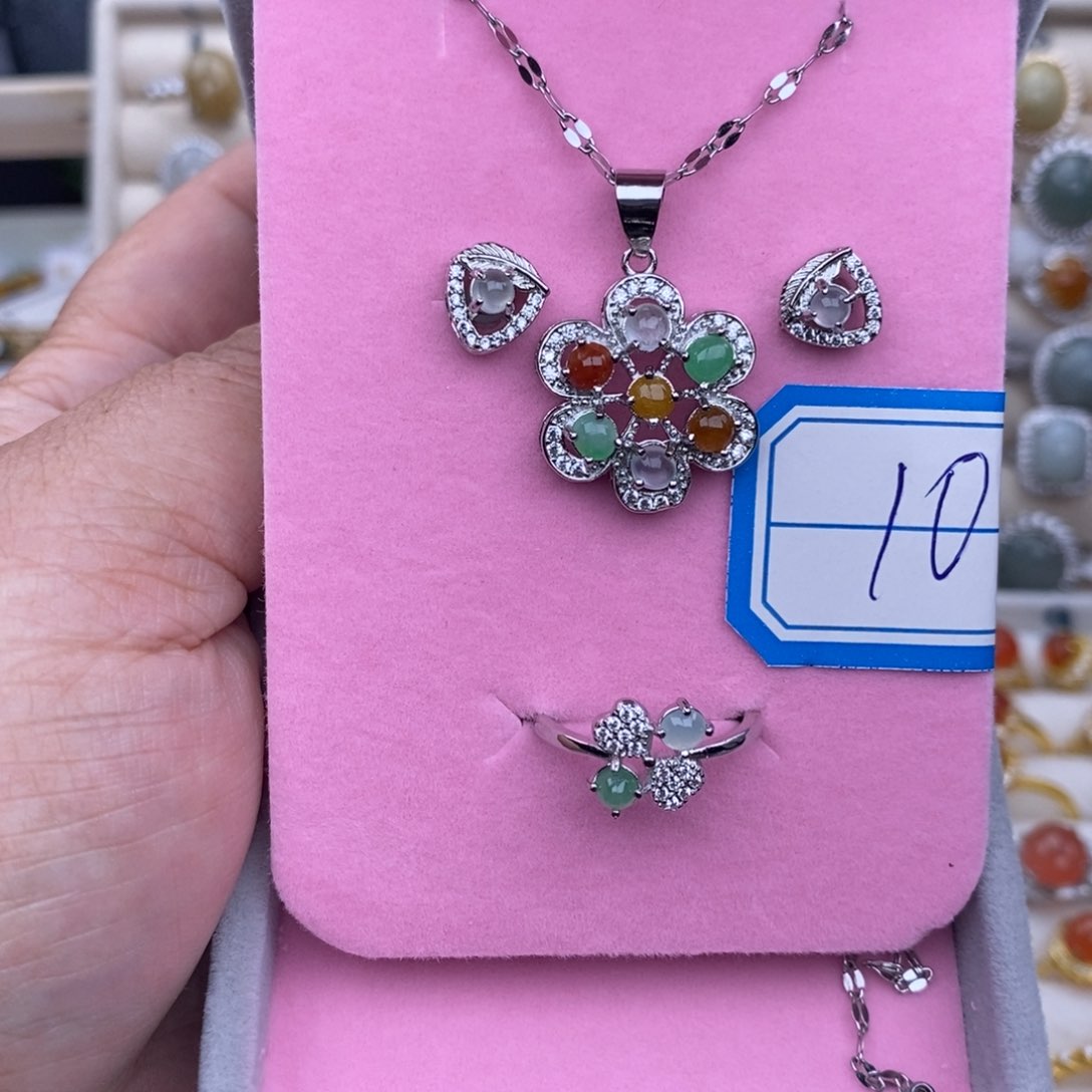 未镶嵌戒指翡翠缅甸