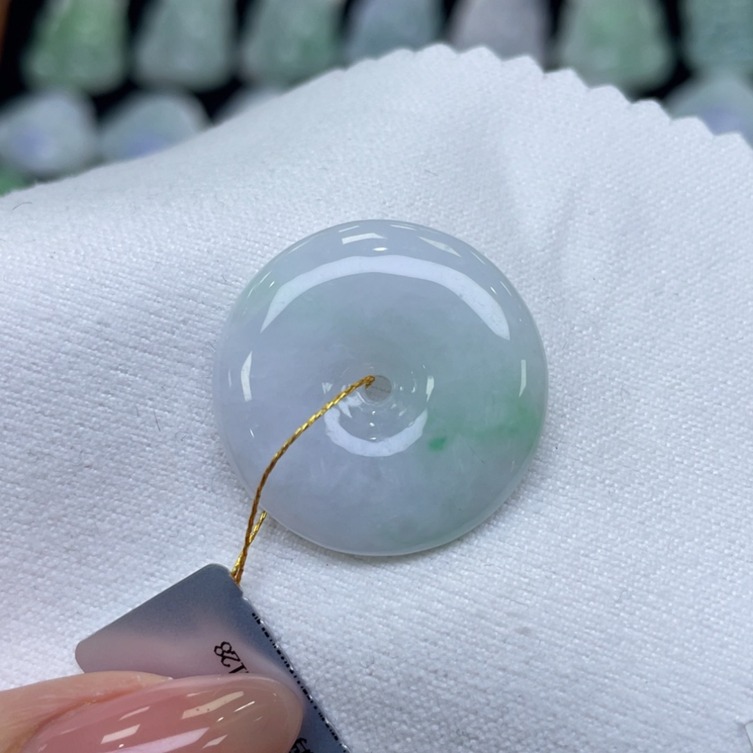 颈饰未镶嵌翡翠平安扣