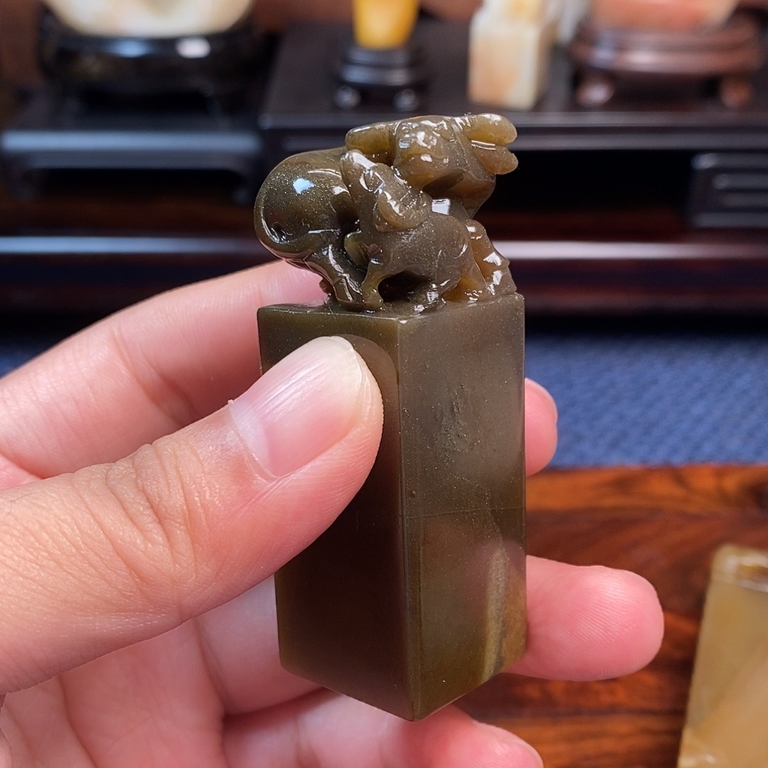 自****某寿山石收藏作品石