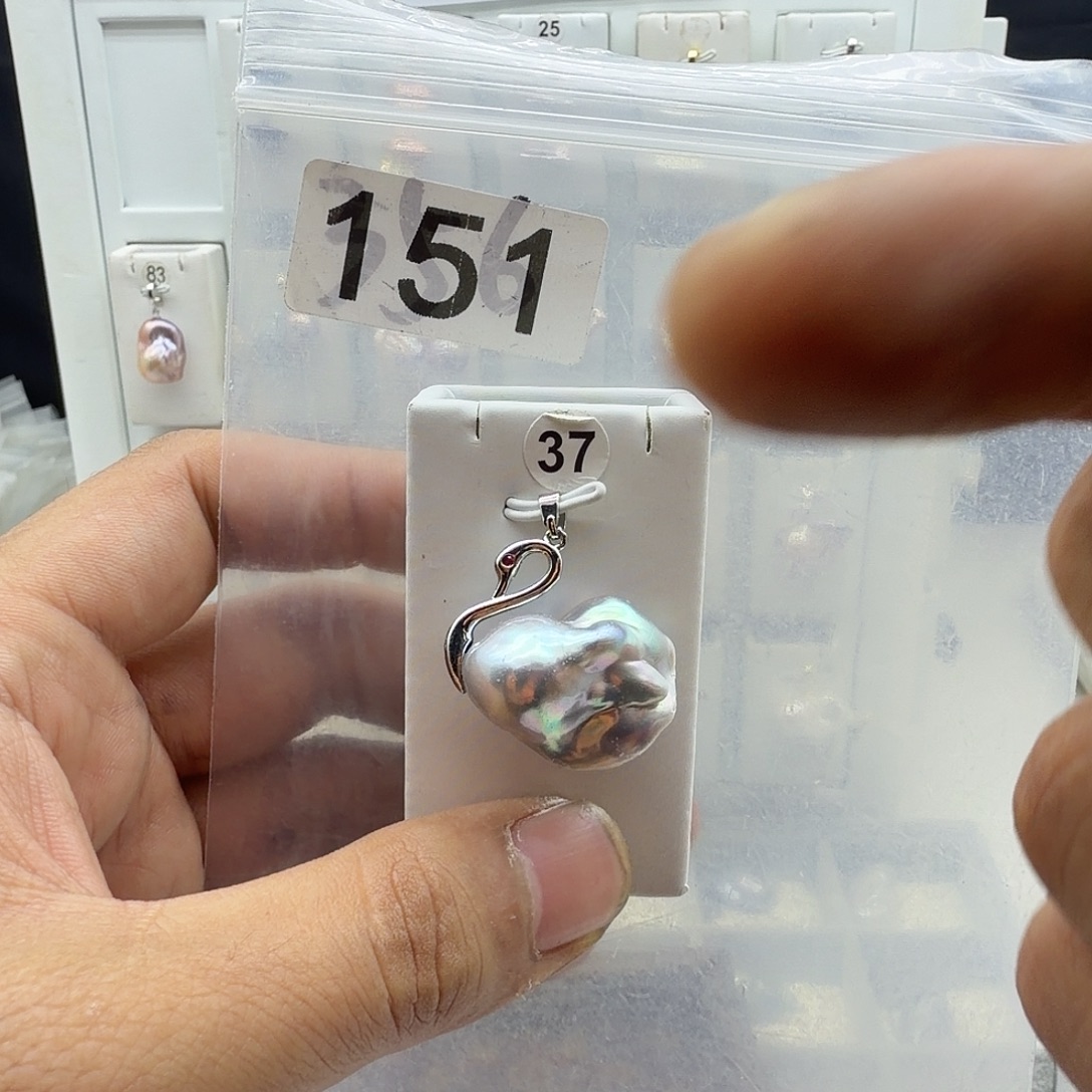 淡水珍珠颈饰合金