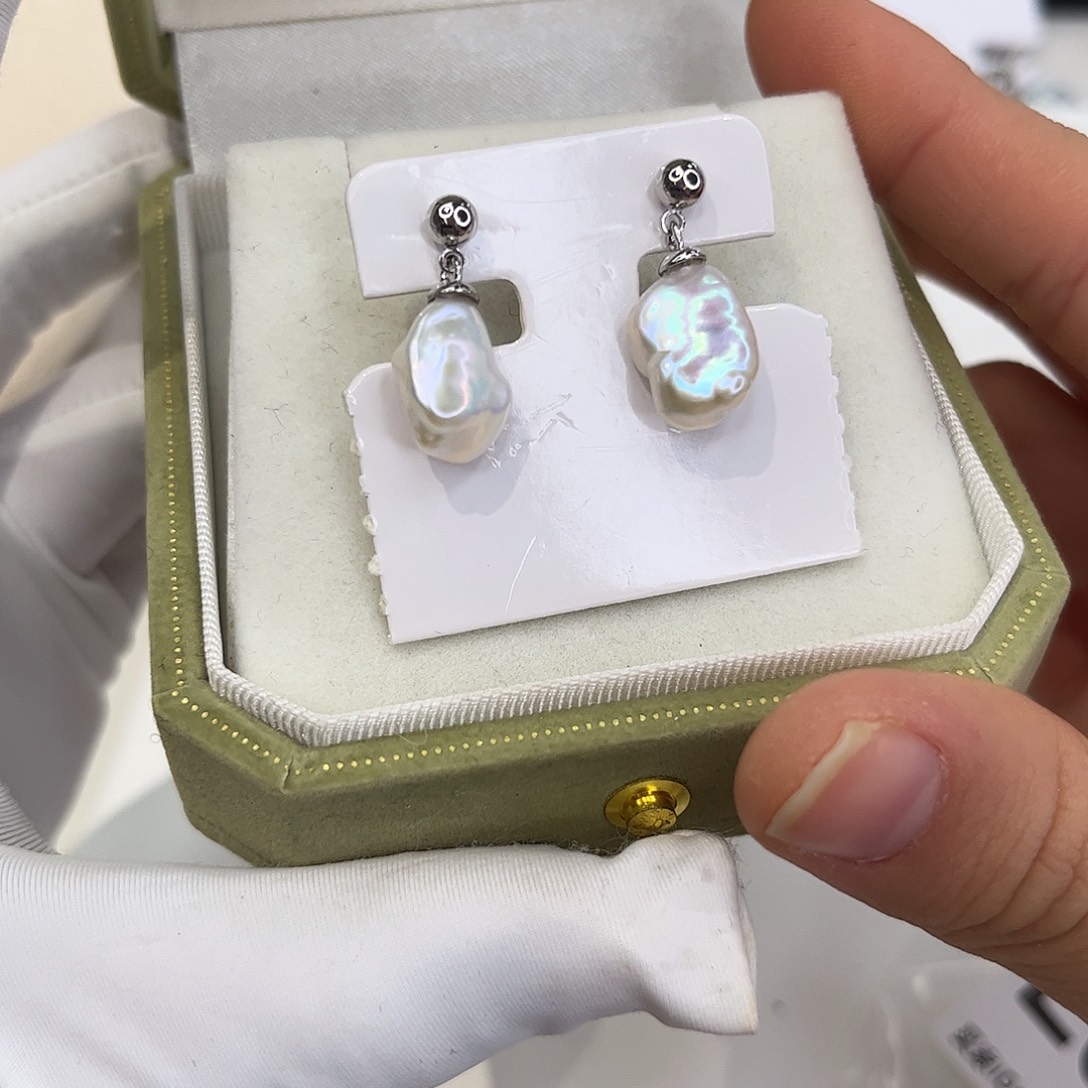 淡水珍珠耳饰合金