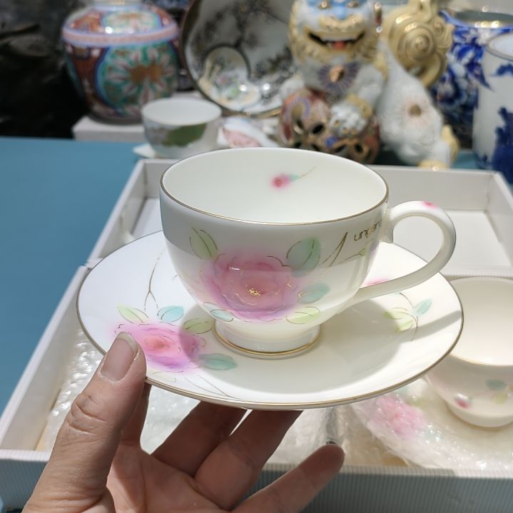 瓷日本回流艺术瓷器折扣店法国温伽罗