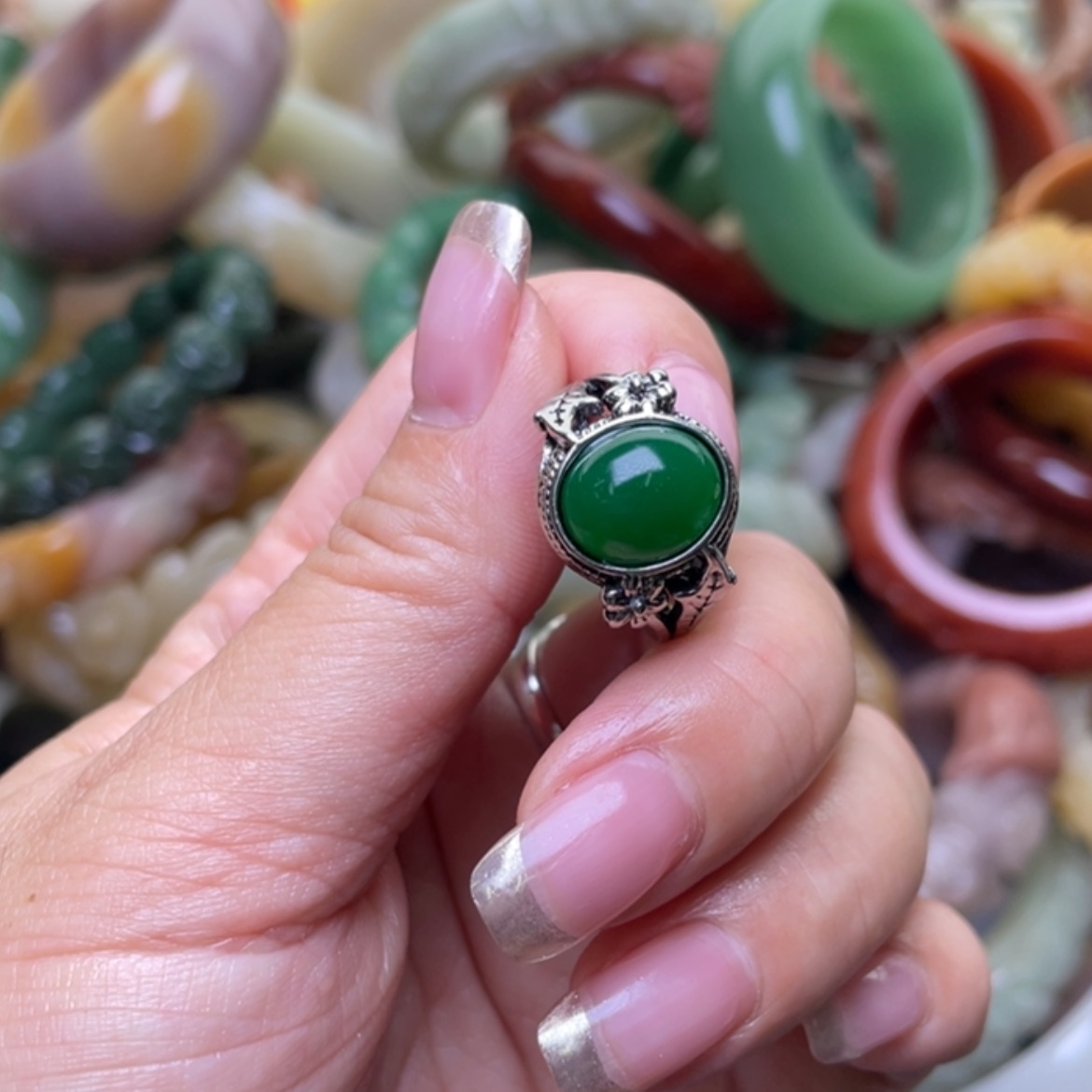 【闪购商品】石英质玉手镯（圆镯）未镶嵌