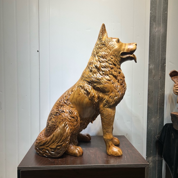 香樟木～狼狗 根雕摆件 一体成型、尺寸：长60宽40高82