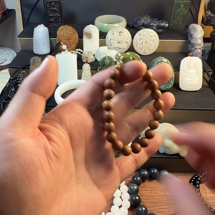 和田玉未镶嵌项链