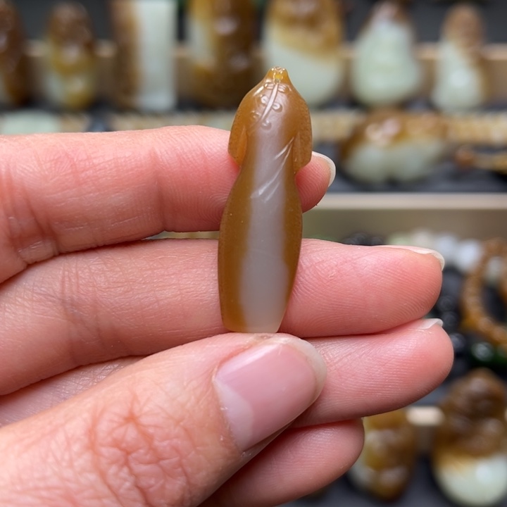 和田玉（糖玉）颈饰未镶嵌