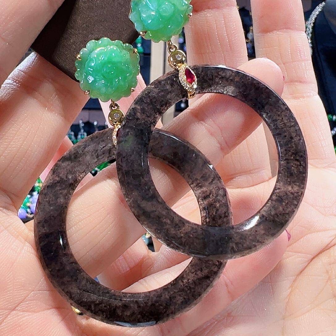 翡翠耳饰18K金镶嵌签收后24小时鉴赏期