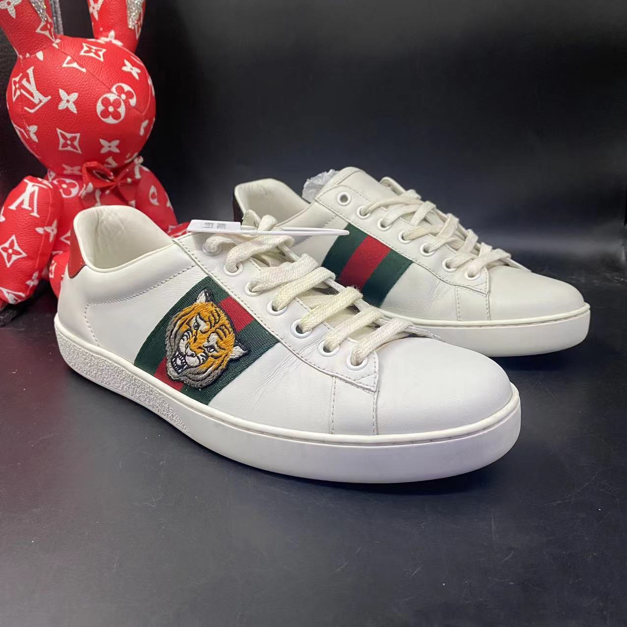 95新 GUCCI/古驰 【AO福利】43欧码 男士休闲ace虎头刺绣小白板鞋