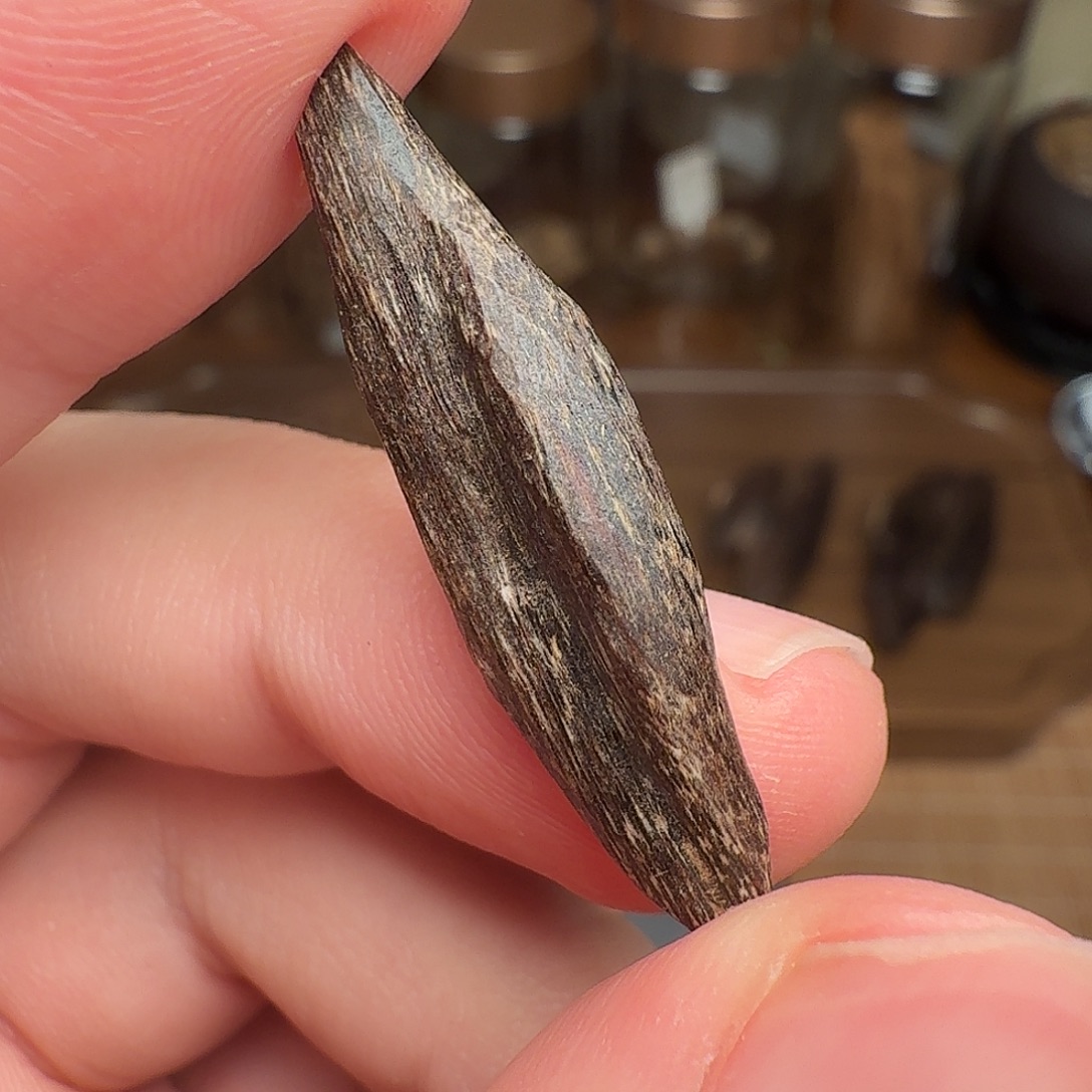 沉香香港西贡棋韵瓜子