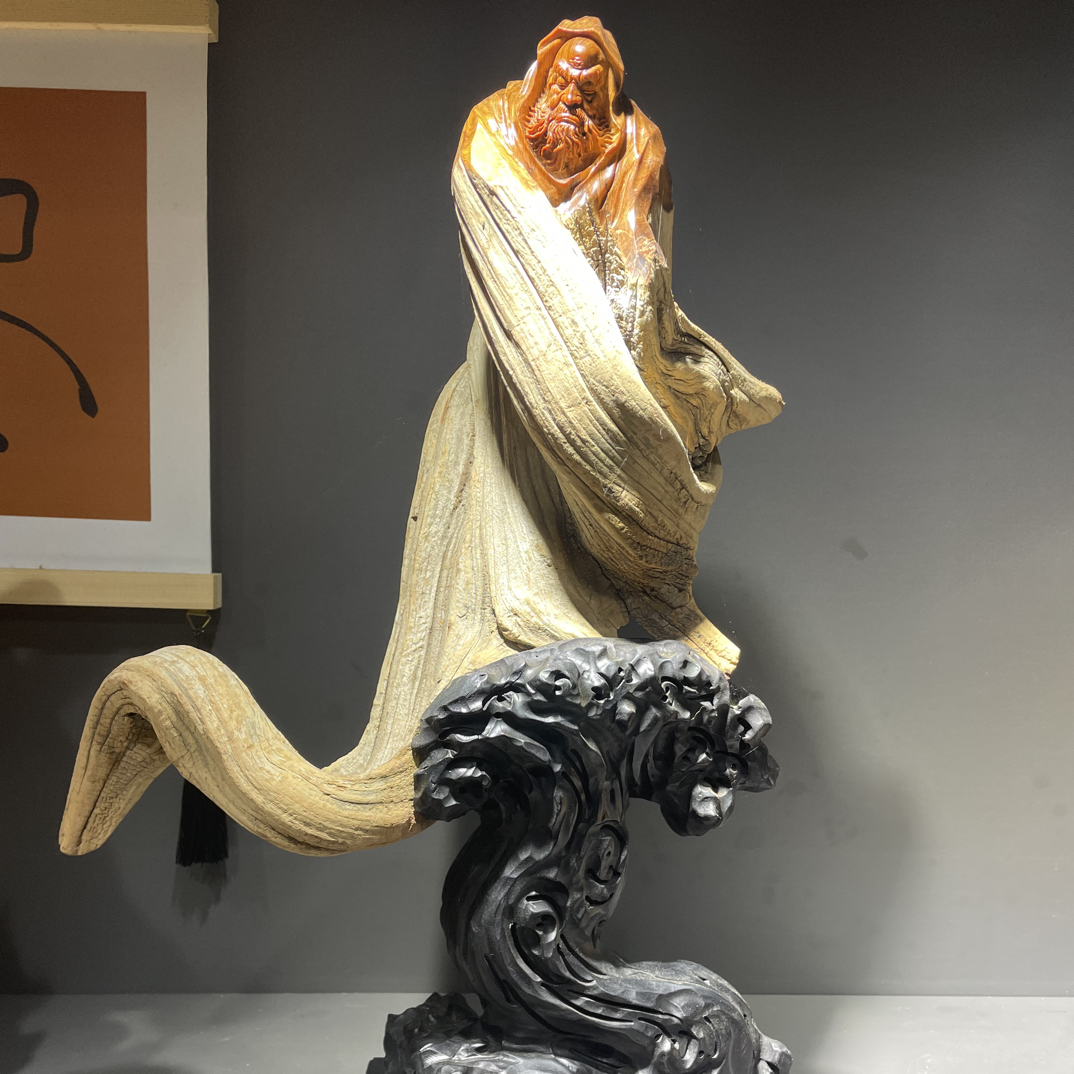 太行陈化白粉崖柏天然旋转料手工雕刻《达摩》