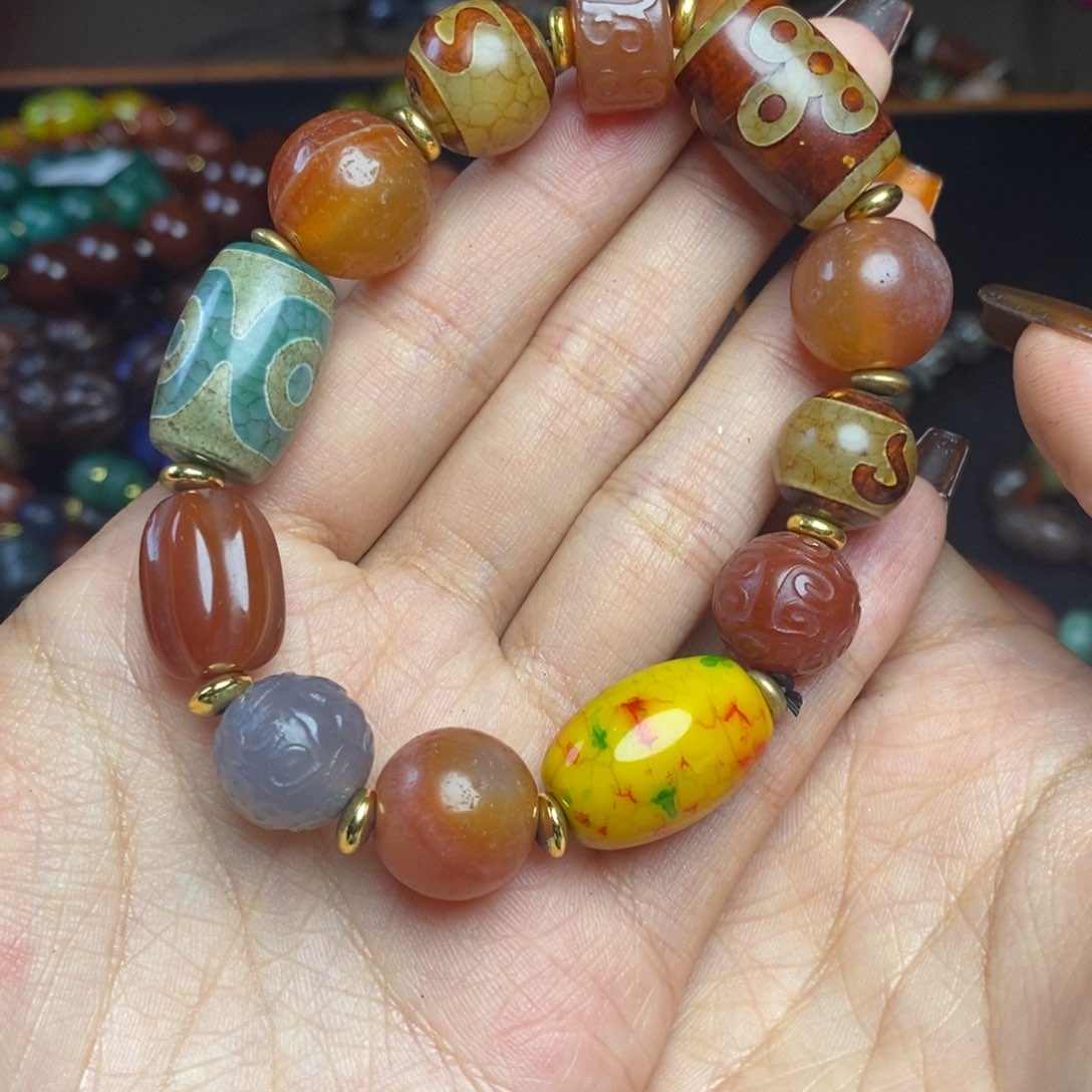 玛瑙/玉髓颈饰未镶嵌