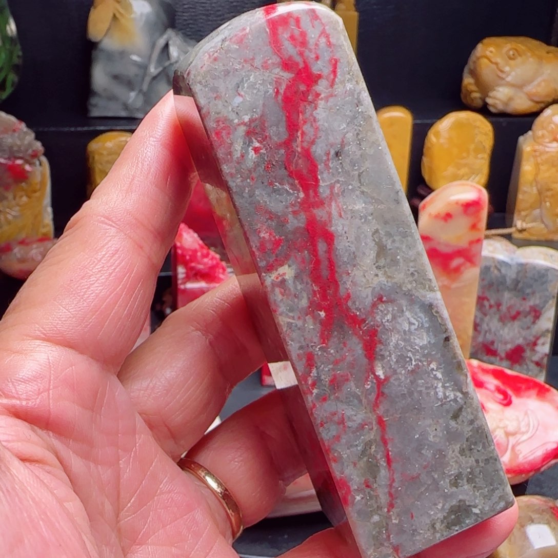 昌化石昌化鸡血石